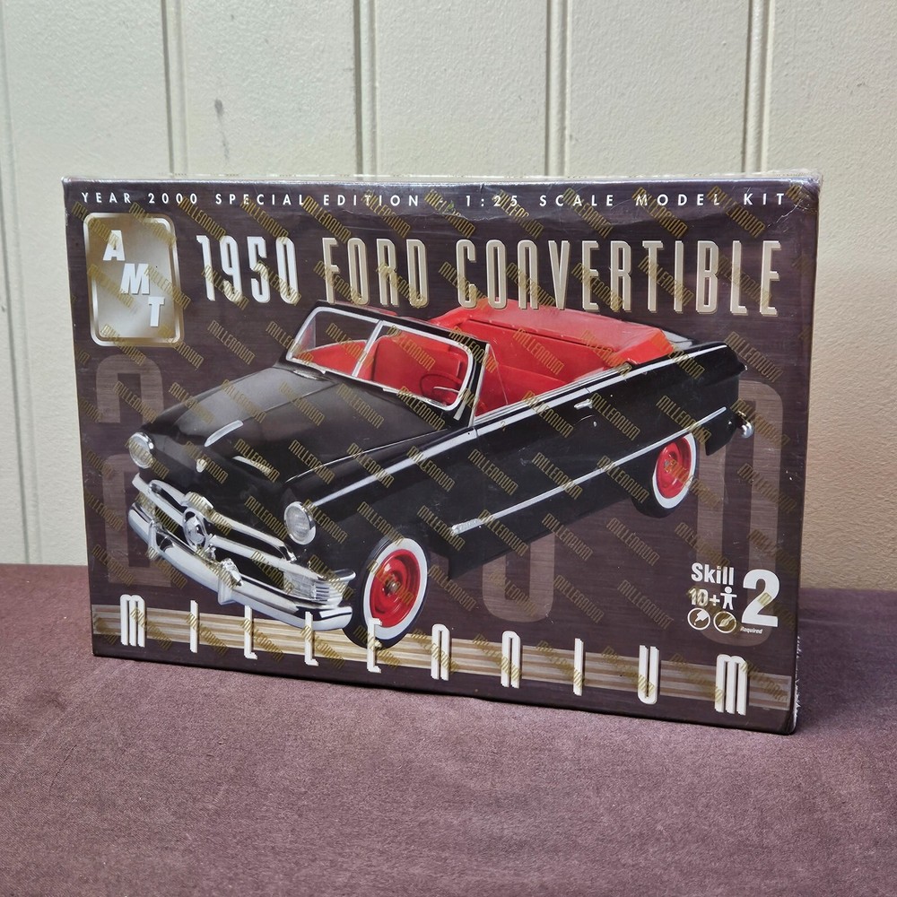 AMT/ERTL 1950 Ford Convertible Millennium Edition 1:25 Scale Model Kit NEW SEAL