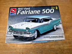 1993 AMT/ERTL Model 1957 FORD FAIRLANE 500 Kit #8028