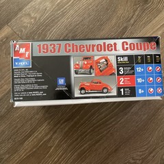 AMT ERTL 1937 Chevrolet Coupe Classics 1/25 scale. Open box/Sealed Parts