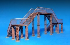 Miniart 35522 1/35 Pedestrian Bridge