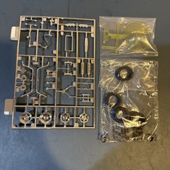 REVELL THE BEATNIK BANDIT II ED BIG DADDY ROTH 85-7618 Factory Sealed Parts