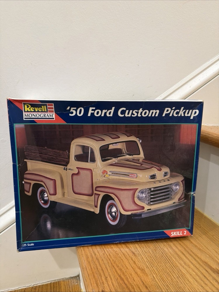 Revell 1950 Ford Custom Pickup Monogram Model Kit 1/25 85-2494