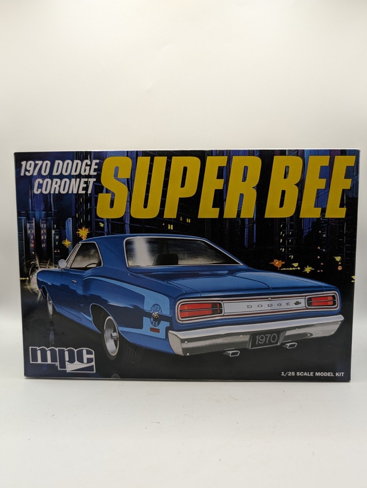 MPC985 1970 Dodge Coronet Super Bee 1/25 model kit New Open Box