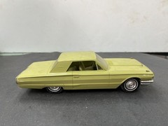 C3 AMT 1964 Ford Thunderbird Hardtop annual Promo Vintage Car model 1/25 McM.