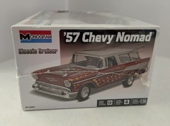 Monogram ’57 Chevy Nomad Classic Cruiser 1:24 Scale Model Car Kit Sealed NEW