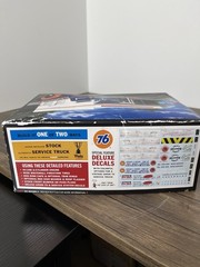 New AMT 1/25 Scale model 1950 Chevrolet 3100 Pickup Truck Union 76 New Open Box