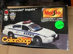 MAISTO 1/24 Assembly Line – NYPD Chevrolet Impala Patrol Car -Damaged Box New