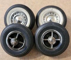Vintage BUILDER PARTS! 60s Custom Car Wheel Covers and Tires – Unknown Issue