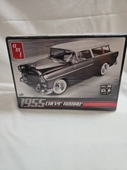 Round 2 AMT 1955 Chevy Nomad 1/25 Model Kit AMT-637 SEALED Box
