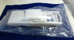 MPC 710L 1967 Pontiac GTO 1/25 Model Kit – NEW IN DAMAGED BOX