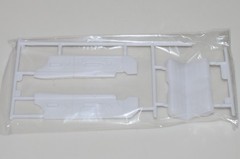 REVELL 1968 DODGE CHARGER R/T 85-4202 ⭐PARTS⭐ REAR SEAT+SIDE PANELS 1:25