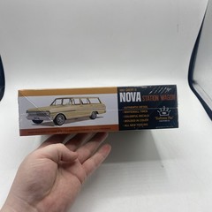 AMT 1963 Chevy II Nova Station Wagon Craftsman AMT1202 1/25 Scale New Sealed