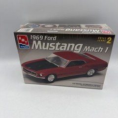Rare AMT/ERTL 1/25 Scale 1969 FORD MUSTANG MACH 1 Plastic Model Kit