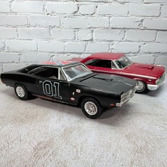 Lot 2 Built 1963 Ford Galaxie & Black Lee Charger Model Cars 1/25
