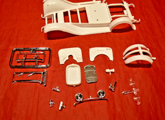 AMT 32 Ford Tudor Sedan Body Parts 1/25