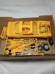 M32A Complete Monogram 1:24 2254 Chevy Camaro Z-28 Rare Model Kit 1979 Yellow