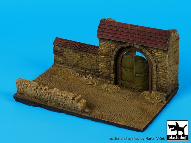 Black Dog 1/72 Wall Section with Gate Diorama Base No.2 (150mm x 90mm) D72027