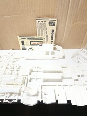 AMT Chevy 1976 Monza 2+2 Plastic Model Kit Unassembled 1:25 T469