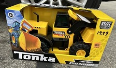 Tonka Steel Classics – Front Loader *BRAND NEW & SEALED*