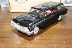 Hubley 1962 Ford Country Sedan Wagon Promo 1/25