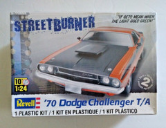 Revell ’70 Dodge Challenger T/A Street Burner Model Kit #85-2596 Factory Sealed