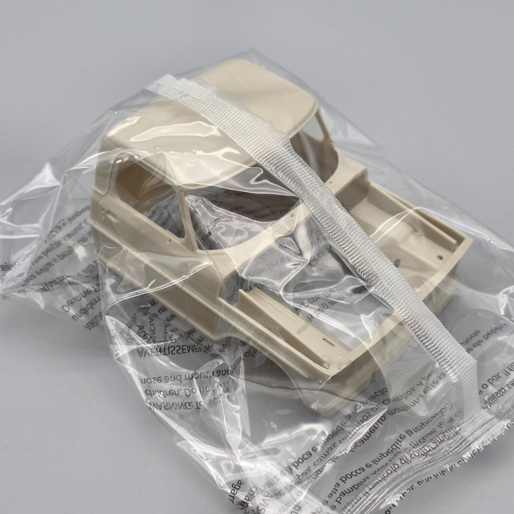 Moebius 1/25 1970 Ford F-350 Parts Kitbash Truck Cab Body