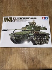 Tamiya 35055 1/35 Scale Military Model Kit US M41 Walker Bulldog Light Tank