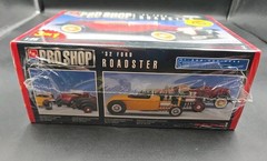 AMT ERTL 1/25 ’32 Ford Roadster Proshop 3 In 1 Kit #8351 New Factory Sealed ++