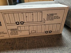 Galaxie 1/24-1/25 (T-24) 24′ Tandem Axle Tag-Along Trailer Model Kit Limited Ed