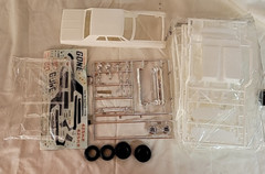 Lindberg Color Me Gone 1964 Dodge 330 Super Sport 1:25 Model Kit Car OPEN BOX