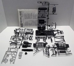 DONOR CHASSIS #4 – NASCAR FORD STOCK CAR CHASSIS KIT – NO WHEELS – DK BLUE- 1/24