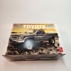 AMT 1/20 1992 Toyota 4×4 Pickup 1082 Parts Lower Front Bumper