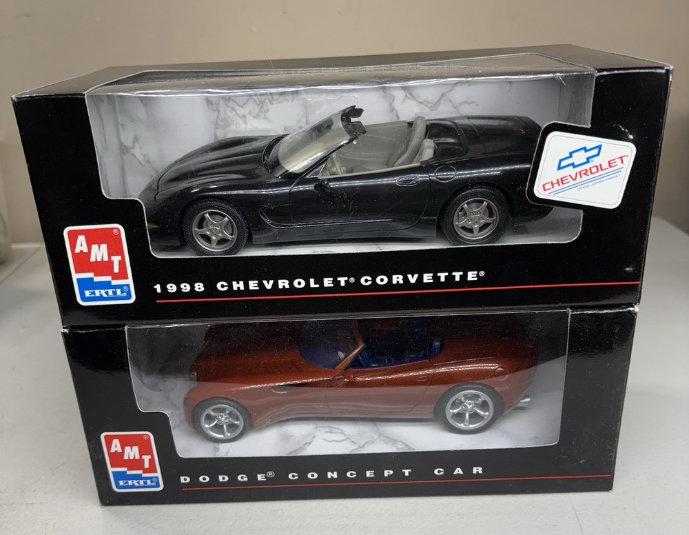 2 Vintage Cars 1998 Corvette C5 Dodge Concept Promo Model Ertl Amt