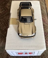Built PIT Porsche 930 Turbo S Car 1:43 Build 1984 Model with Box Italy