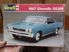 Vintage 1989 REVELL ‘67 Chevelle SS396 1:25 Model Kit