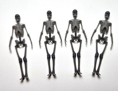 1/35 Scale Skeletons Figures Resin Parts For Armor Aircraft Models (4 Pack)