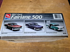1993 AMT/ERTL Model 1957 FORD FAIRLANE 500 Kit #8028