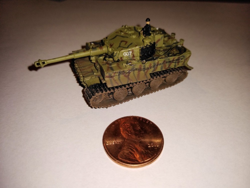 Takara 1/144 World Tank Museum 1. Michael Wittmann Tiger I (Case Special) REAR