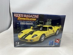 AMT 2005 Ford GT 1:25 Plastic Model Kit Skill 2 Rides Magazine 38480