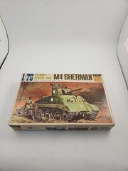 Vintage Fujimi Bachmann 1/76 M4 Sherman U.S. Army Medium Read Description