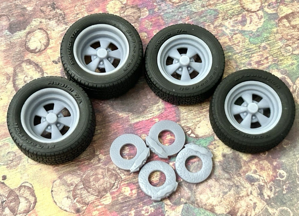 1/24 Scale: 17-inch “Cragar SS” wheels W/ Wide Rear Tires; Resin 1/25