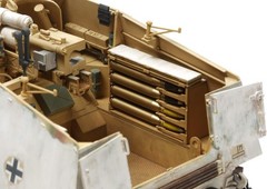 Tamiya 1/35 German Nashorn Heavy Anti-Tank Gun Model Kit Japan New
