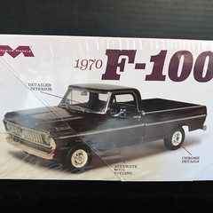 MOEBIUS 1230 1970 FORD F-100 CUSTOM CAB 4×4 PICKUP TRUCK MODEL KIT-NIB-1/25