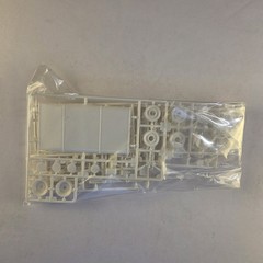Land Rover Series 111 109 Revell 1:24 Parts In Sealed Bags