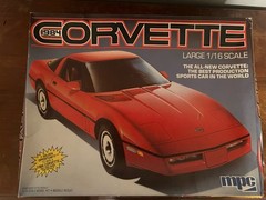 1984 Chevrolet Corvette Roadster MPC 1:16 Model 6480 Parts Opened Started READ!!