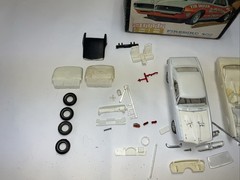 AMT 1:25 Firebird 400 Started Parts Model Kit 5768-200 As Is