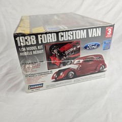 Lindberg 1938 Custom Ford Van 1/24 Scale Plastic Model Kit