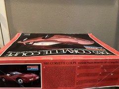 Monogram 1/8 Scale 1985 Corvette Coupe Model Car Kit 2608