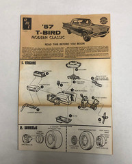 AMT Vintage 1957 Ford Thunderbird Modern Classic 1/25 Scale Model
