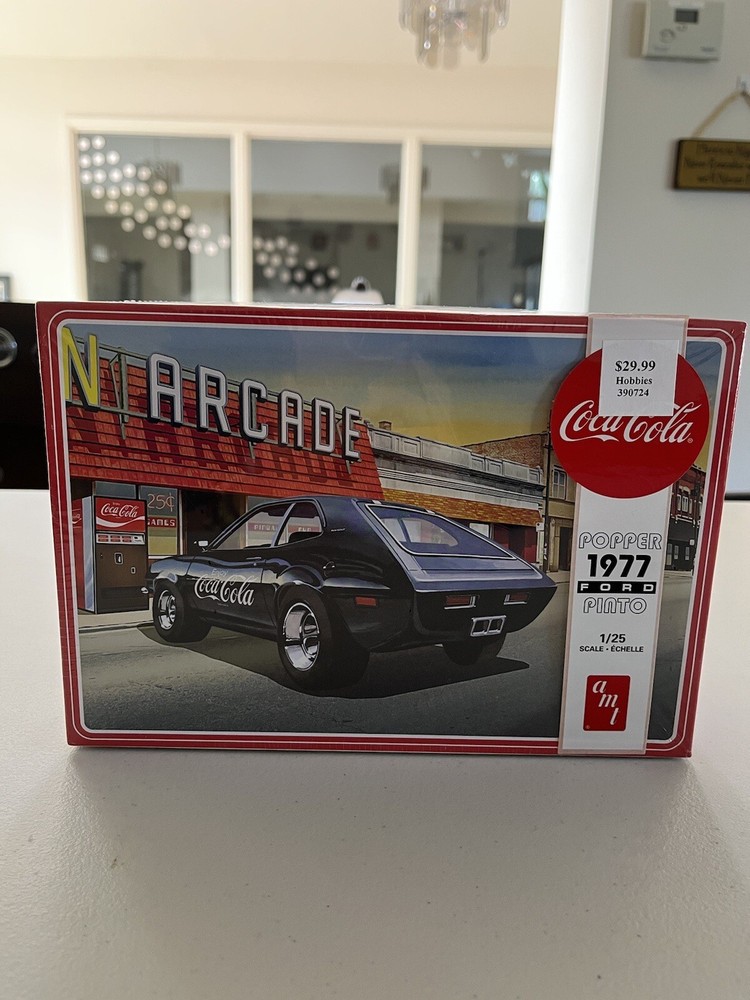AMT Popper 1977 Ford Pinto with Coca Cola Coke Machine 1/25 Scale Model Kit NEW